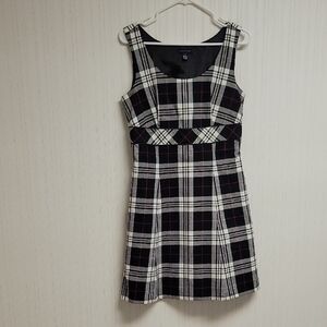 Tommy Hilfiger Black and White Plaid Midi Dress, Womens Sz 4 school uniform
